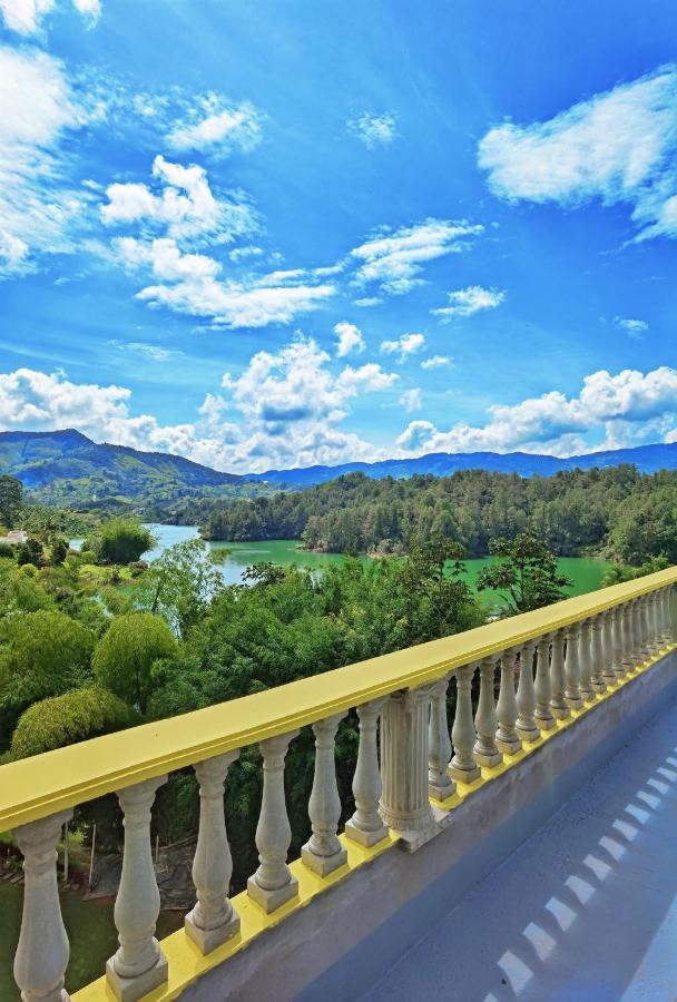 Hermosa Casa De Campo En Guatape Exterior photo